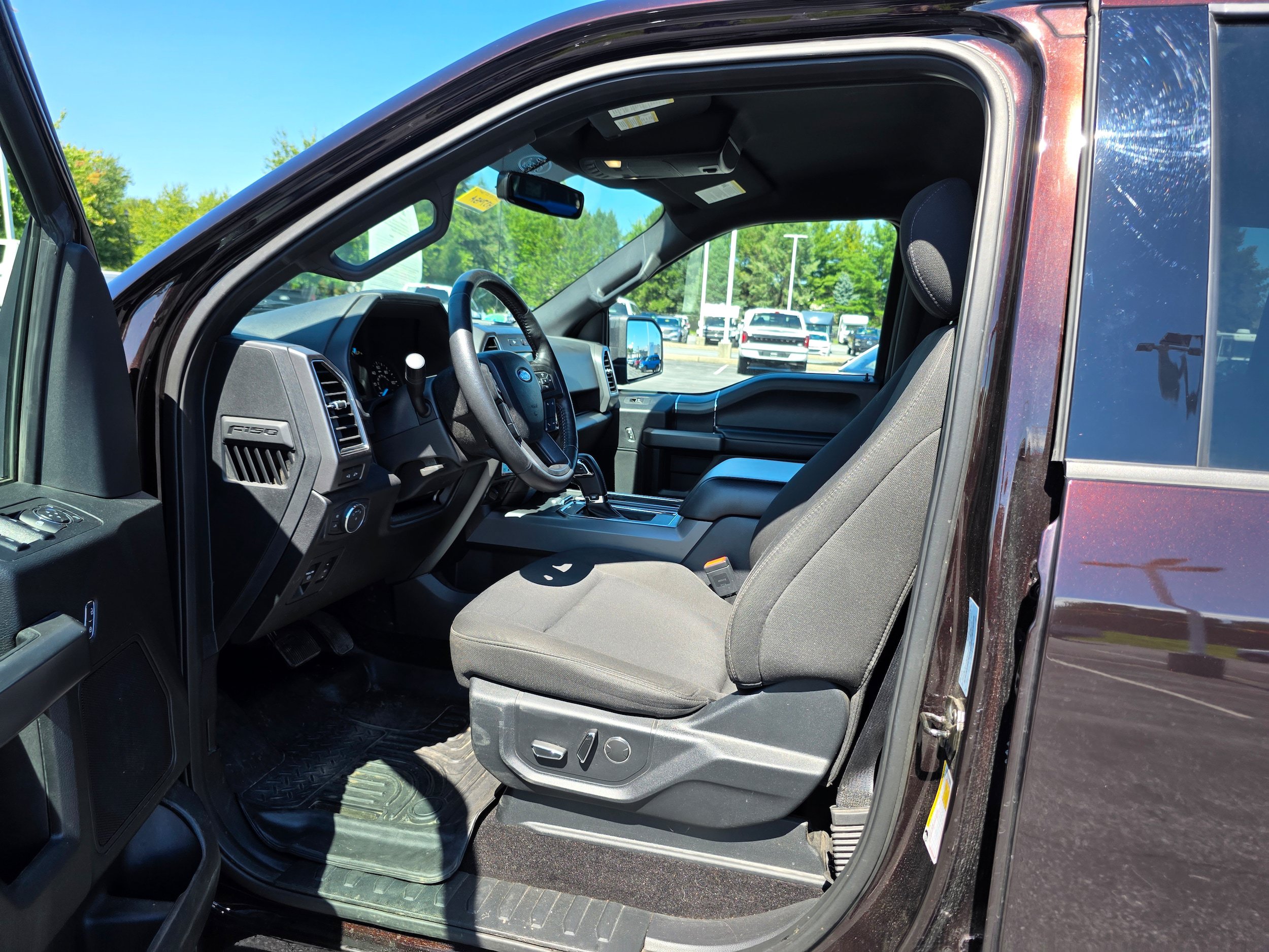 Certified 2018 Ford F150 XLT w/ Equipment Group 302A Luxury AWD/4WD image 21