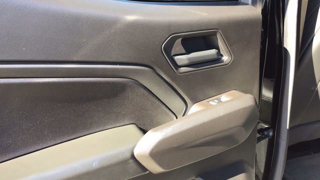 Used 2025 Chevrolet Colorado Trail Boss image 12