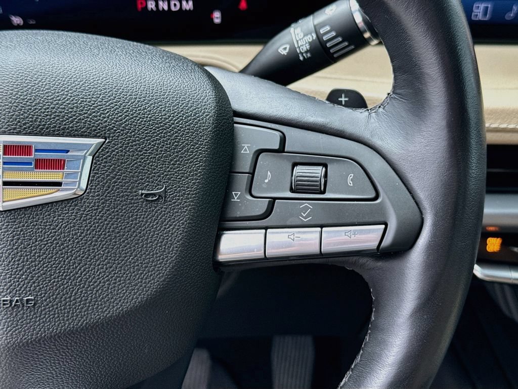 Used 2024 Cadillac XT4 Premium Luxury FWD image 13