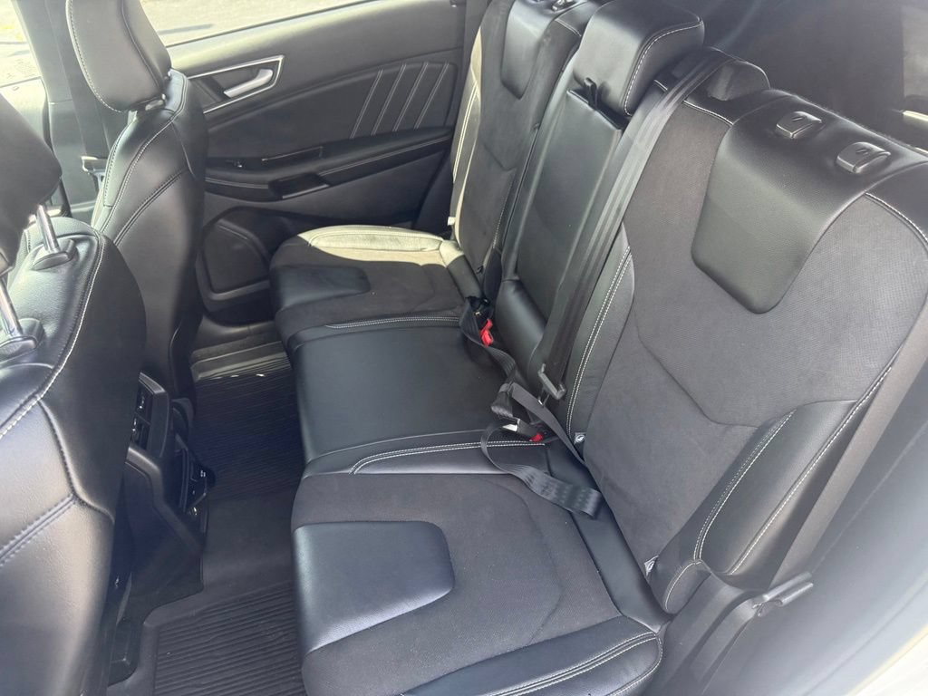 Certified 2020 Ford Edge ST w/ Equipment Group 401A AWD/4WD image 43