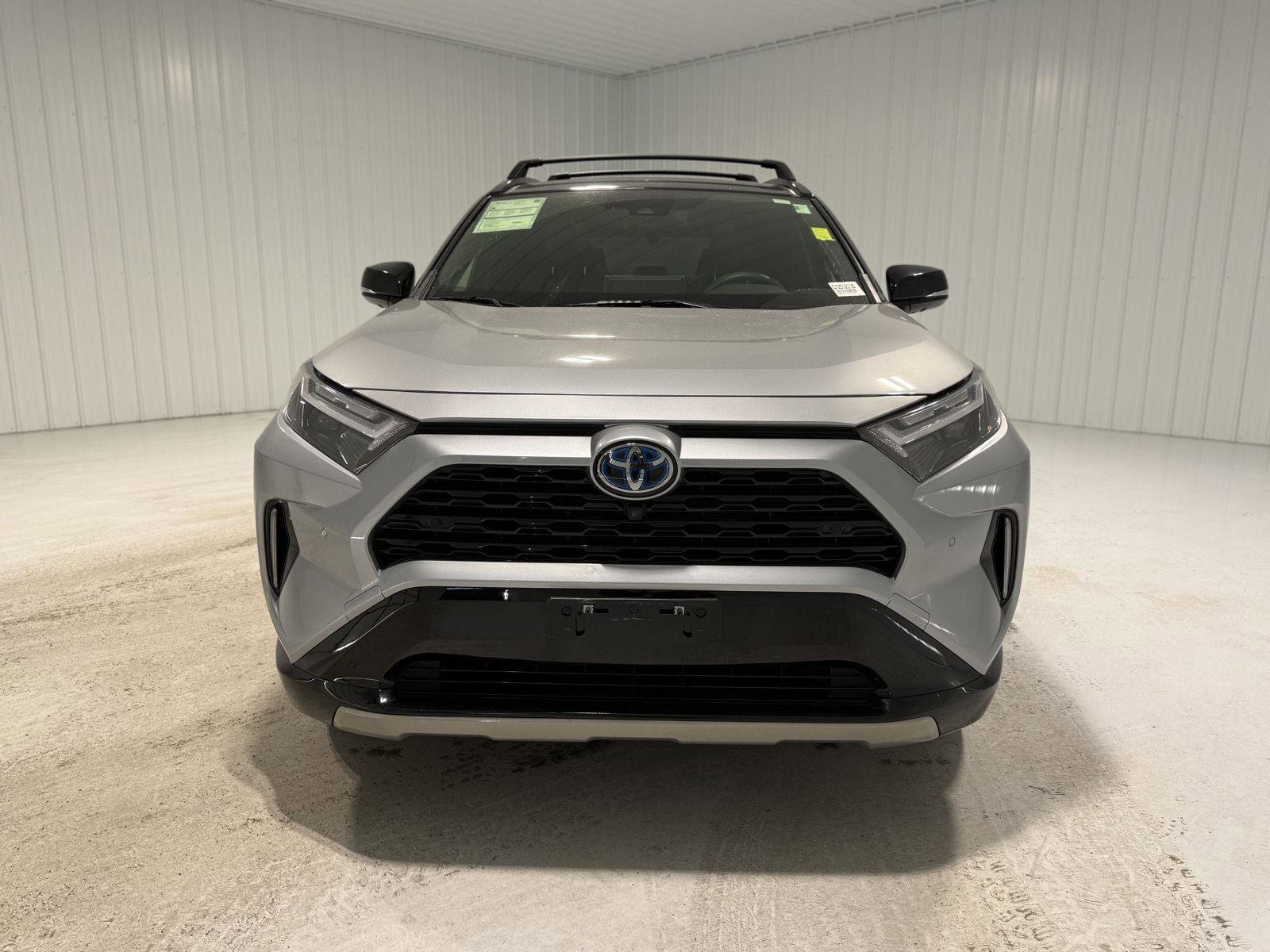 Used 2022 Toyota RAV4 XSE image 8
