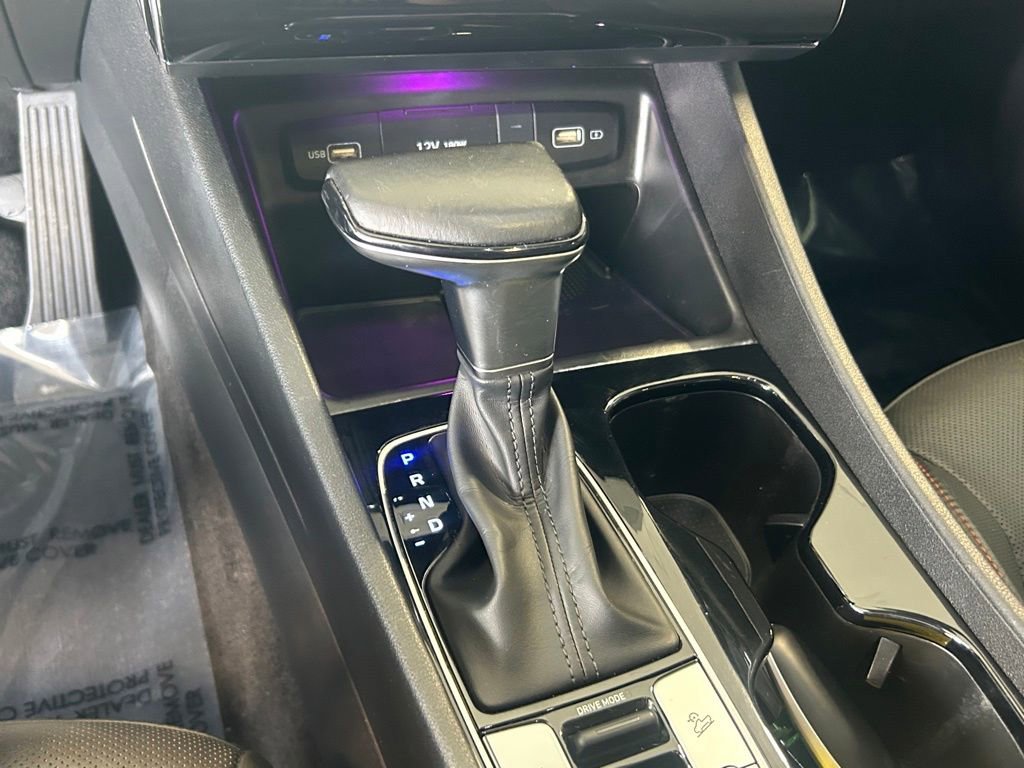 Used 2022 Hyundai Santa Cruz Limited image 13