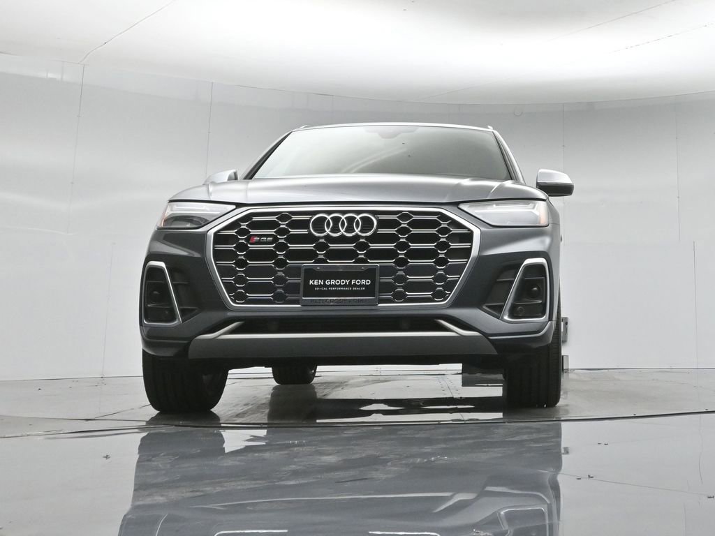 Used 2021 Audi SQ5 Premium w/ Convenience Package image 30