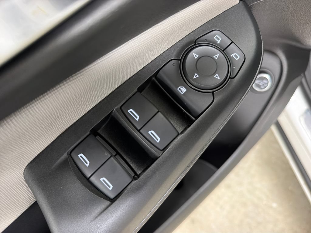Used 2025 Buick Envista Avenir FWD image 18