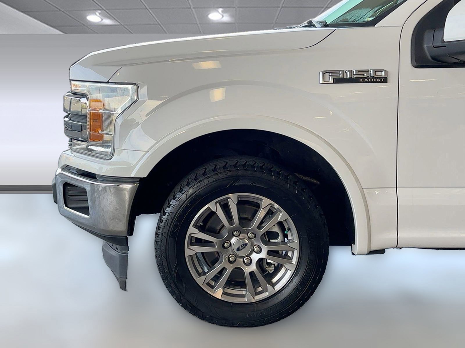 Certified 2019 Ford F150 Lariat w/ Equipment Group 501A Mid image 19
