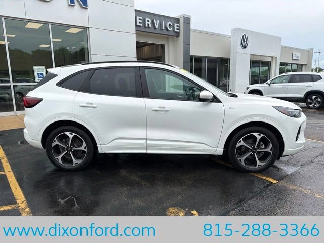 Certified 2023 Ford Escape ST-Line Elite AWD/4WD image 10