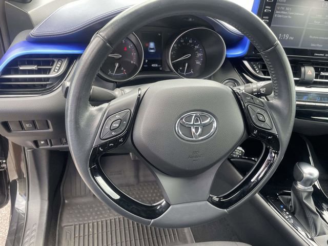 Used 2022 Toyota C-HR XLE FWD image 19