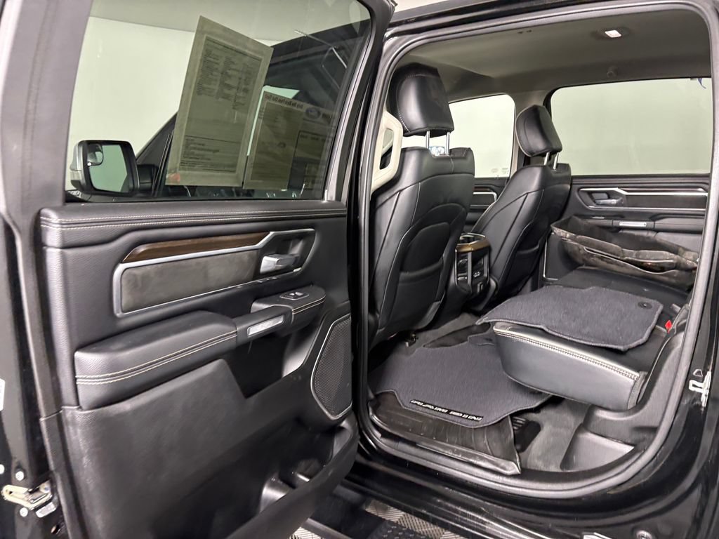 Used 2022 RAM 1500 Laramie AWD/4WD image 27