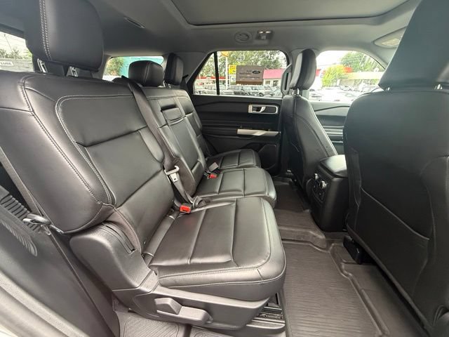 Certified 2023 Ford Explorer XLT w/ Equipment Group 202A AWD/4WD image 17