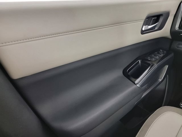 Used 2023 Nissan Pathfinder SL w/ SL Premium Package AWD/4WD image 30