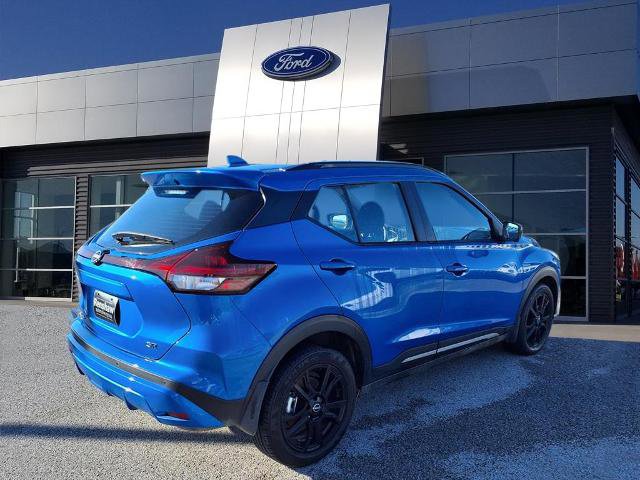 Used 2024 Nissan Kicks SR image 2