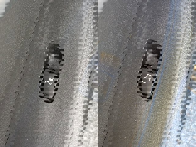 Used 2023 Kia Seltos EX image 32