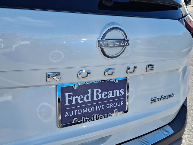 Used 2023 Nissan Rogue SV w/ SV Premium Package image 32