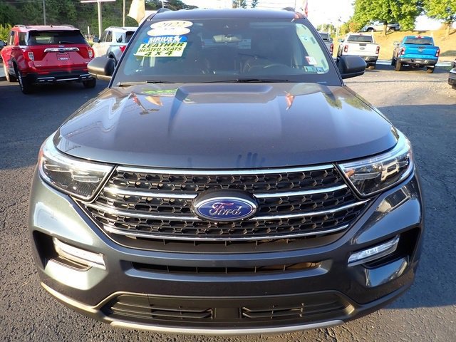 Certified 2022 Ford Explorer XLT w/ Equipment Group 202A image 8