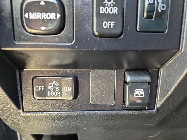 Used 2017 Toyota Tundra SR5 w/ SR5 Upgrade Package AWD/4WD image 20