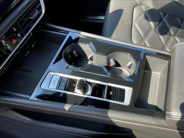 Used 2025 Volkswagen Atlas Cross Sport SE FWD image 20