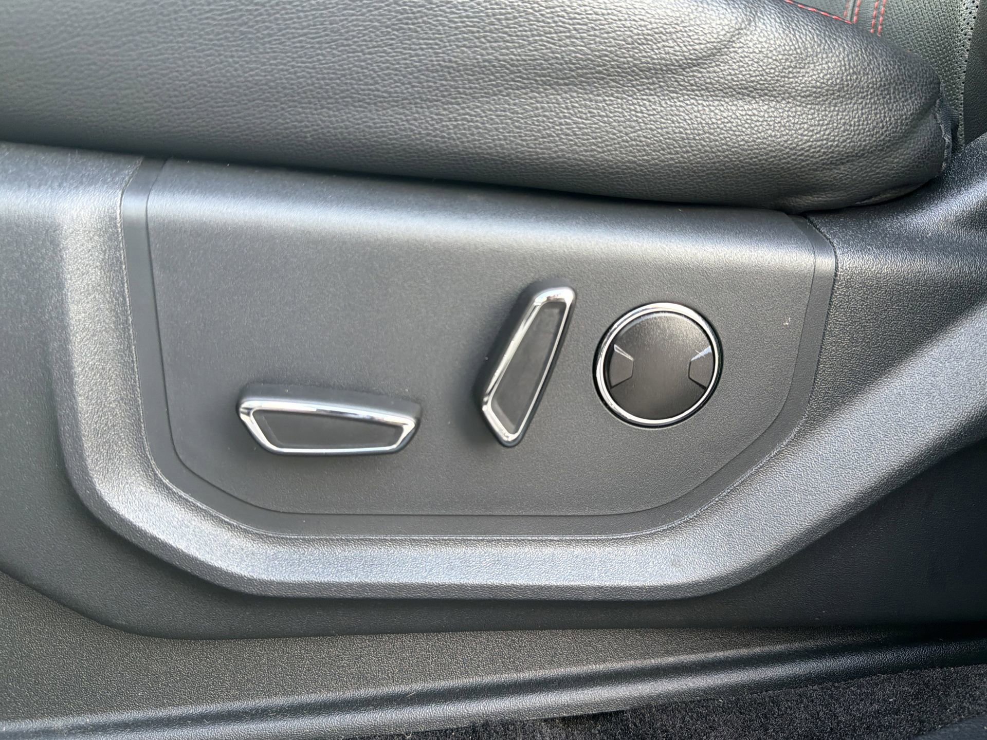 Certified 2022 Ford Expedition Max Limited image 33