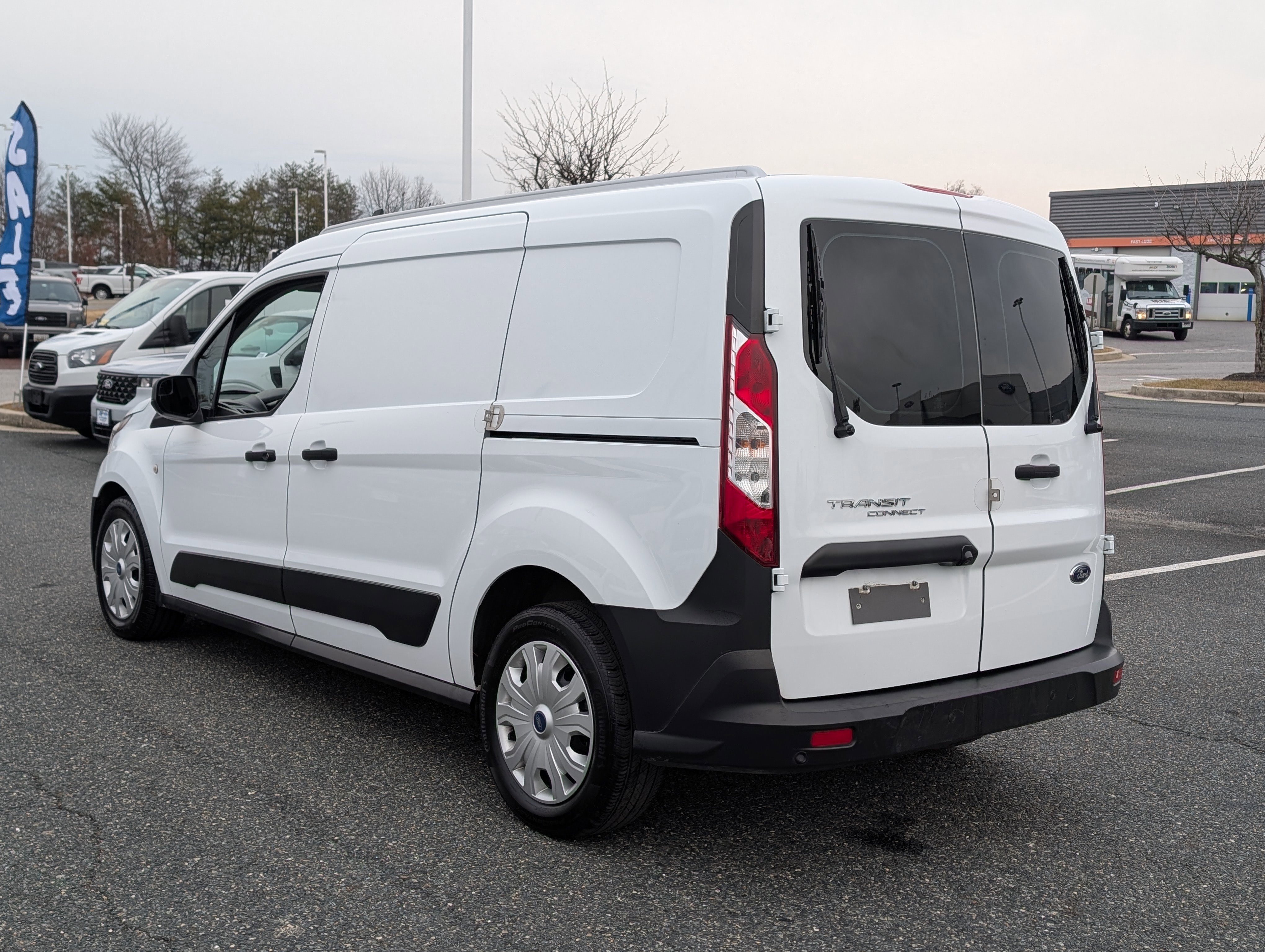 Certified 2023 Ford Transit Connect XL image 3