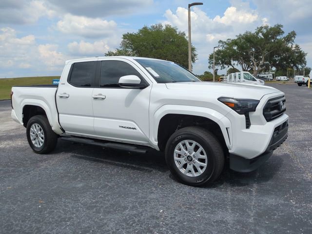Used 2024 Toyota Tacoma SR5 w/ SR5 Upgrade Package AWD/4WD image 2