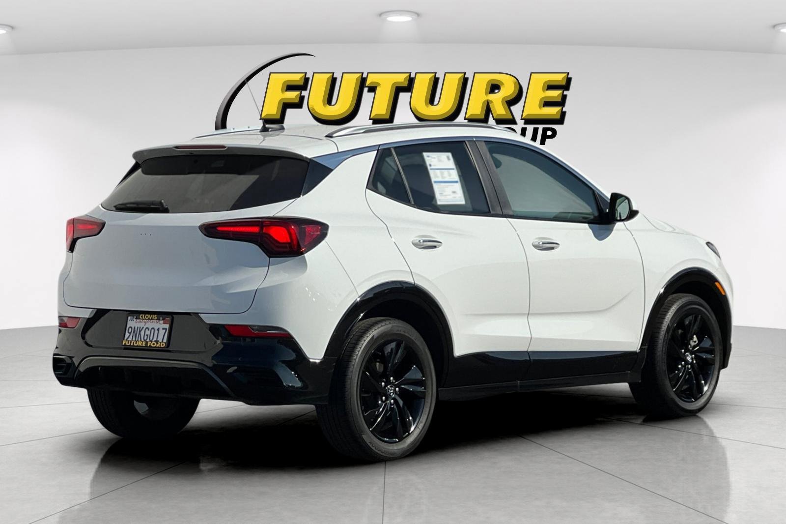 Used 2024 Buick Encore GX Sport Touring image 5