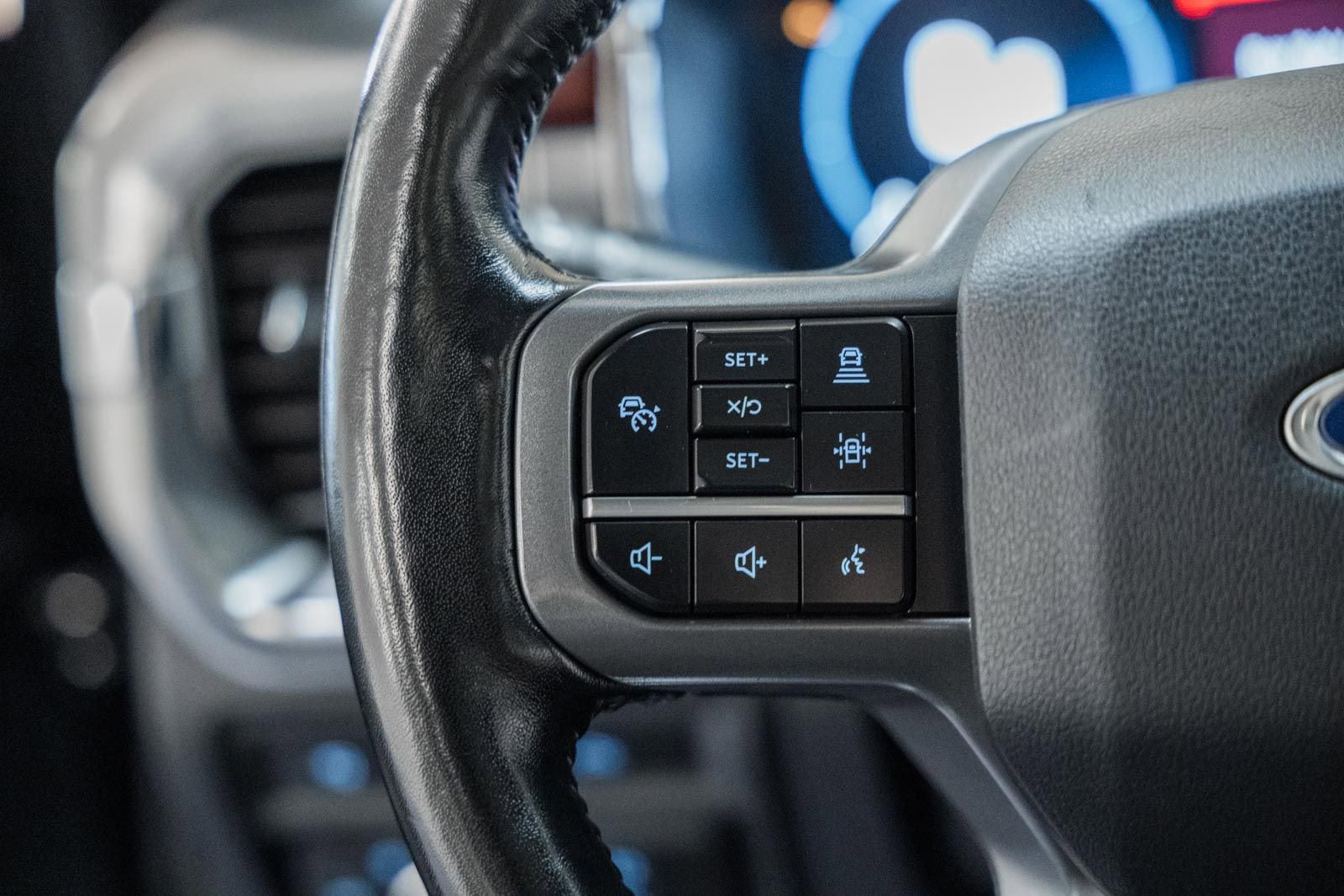 Certified 2021 Ford F150 Lariat w/ Equipment Group 502A High image 37