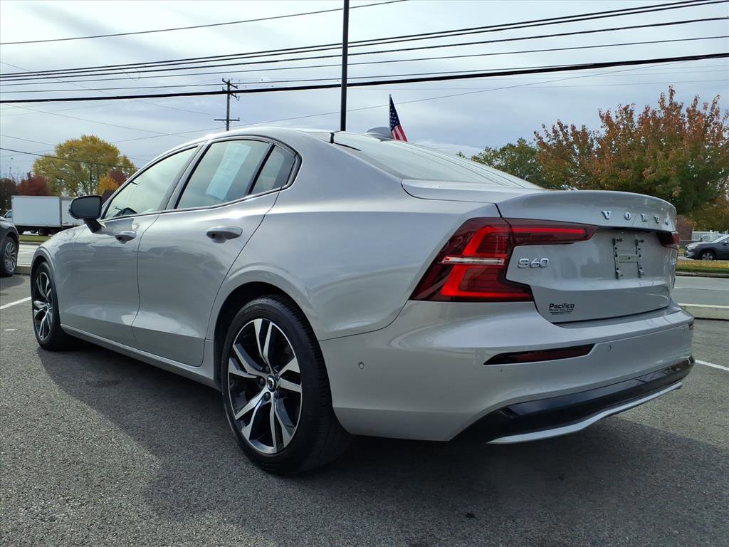 Used 2024 Volvo S60 B5 Plus image 3