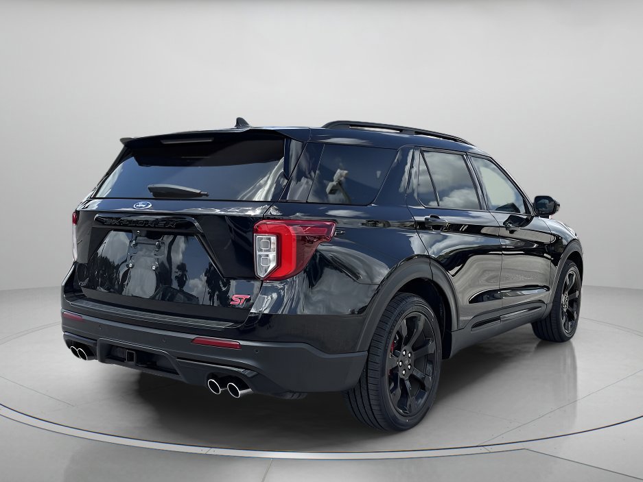 Certified 2022 Ford Explorer ST w/ ST Street Pack image 4