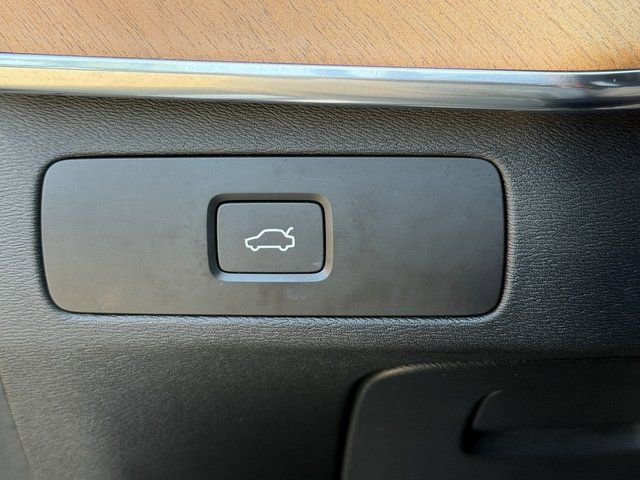 Used 2023 Volvo XC90 B6 Plus w/ Protection Package Premier AWD/4WD image 23