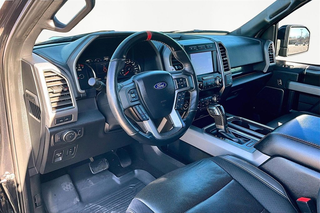 Certified 2019 Ford F150 Raptor w/ Equipment Group 802A Luxury image 14