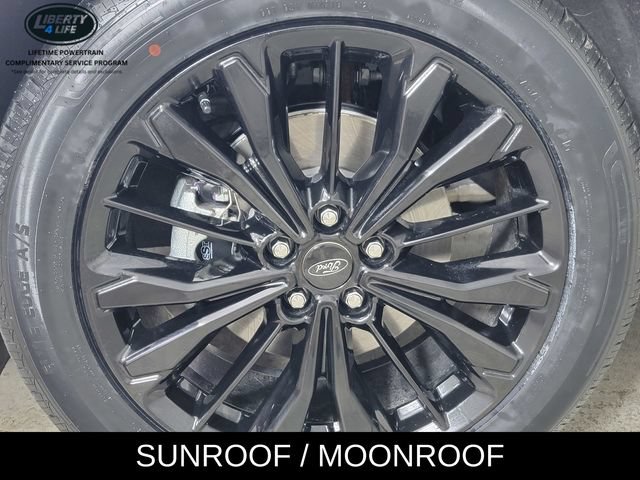 Certified 2023 Ford Escape ST-Line Elite w/ Premium Technology Package AWD/4WD image 10