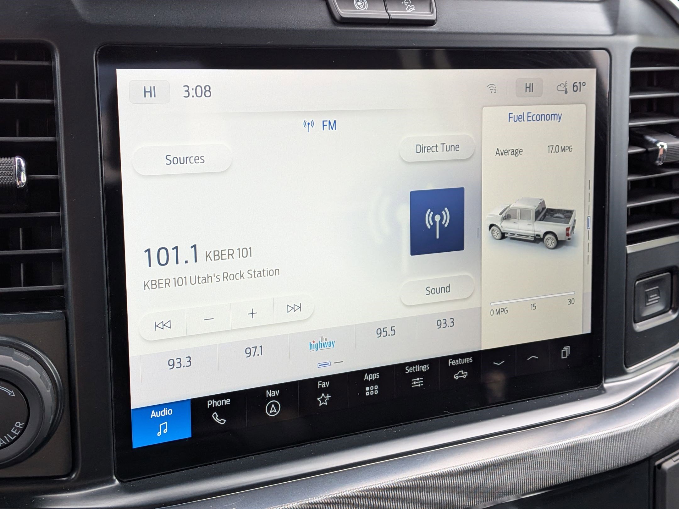 Certified 2025 Ford F350 Platinum AWD/4WD image 23