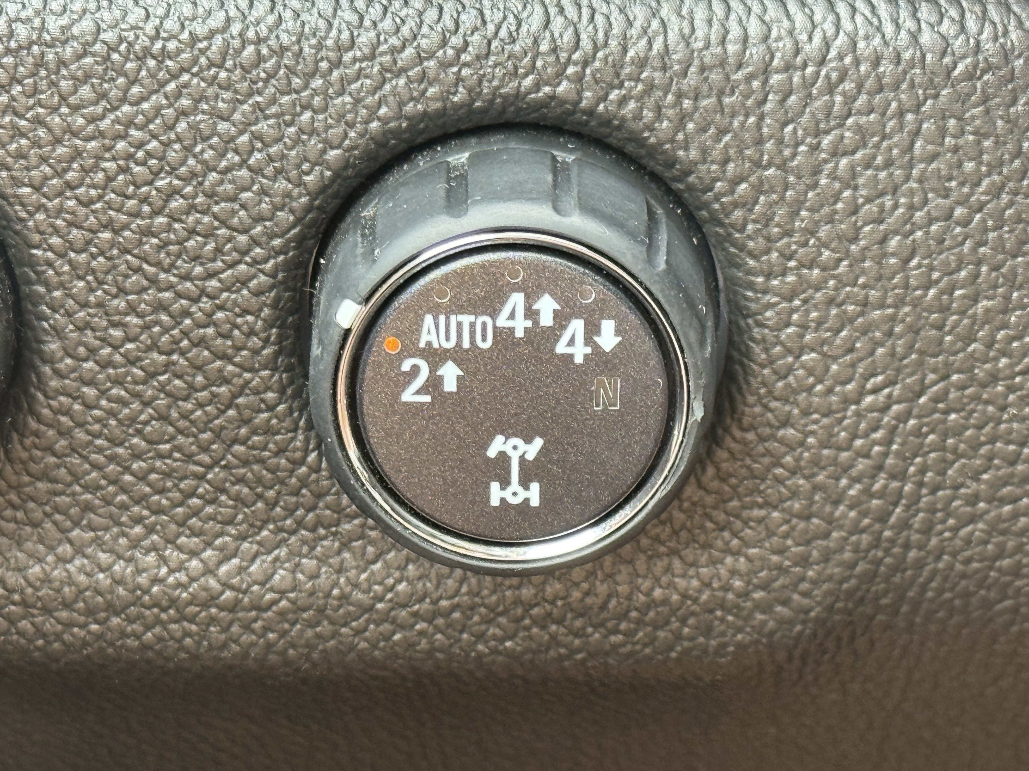 Used 2021 Chevrolet Colorado Z71 w/ Safety Package image 23