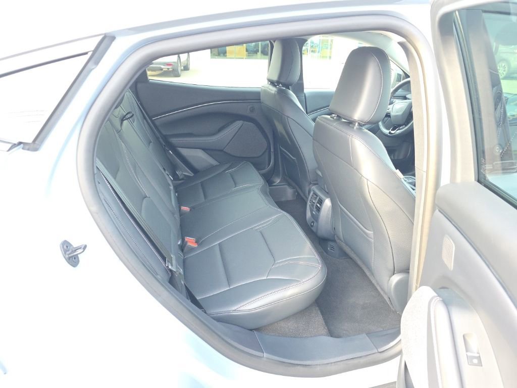 Certified 2025 Ford Mustang Mach-E Premium image 6