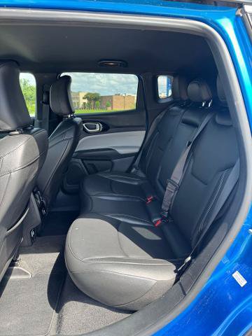 Used 2025 Jeep Compass Limited AWD/4WD image 13