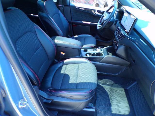 Certified 2023 Ford Escape ST-Line w/ Tech Pack #1 AWD/4WD image 15