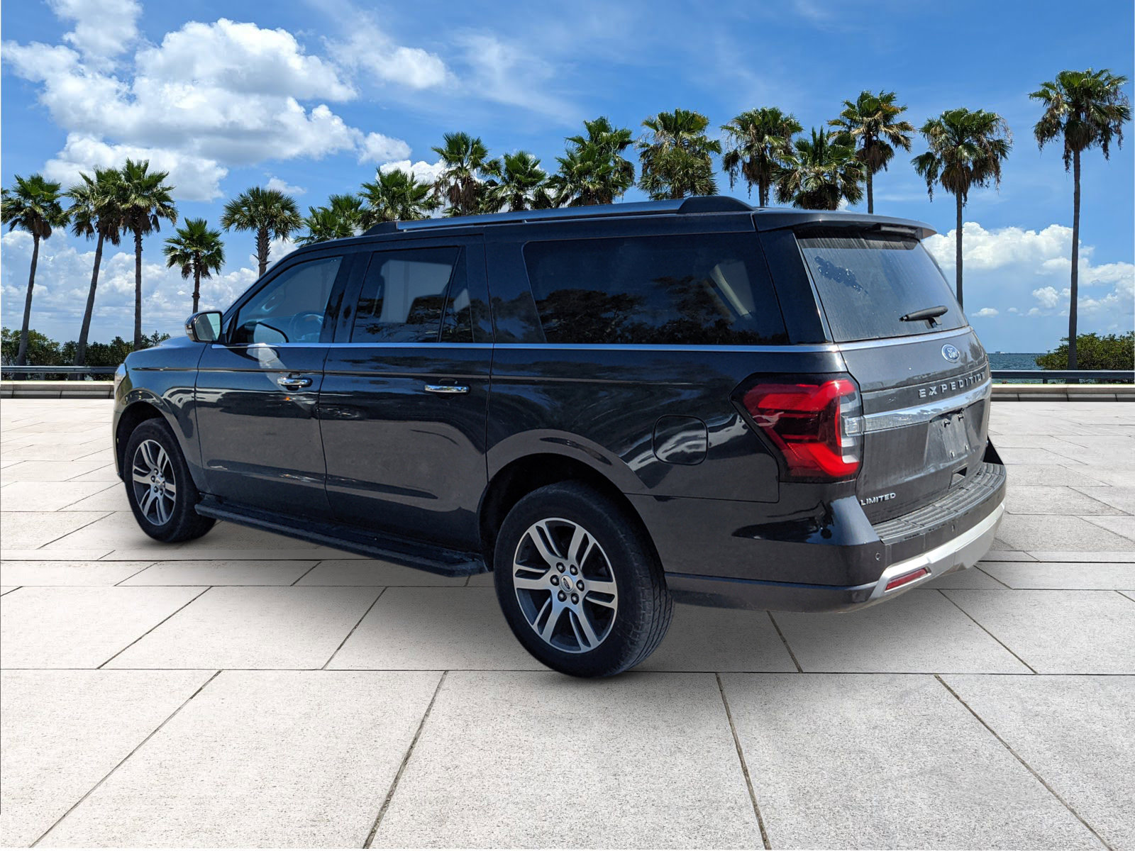 Certified 2024 Ford Expedition Max Limited image 6
