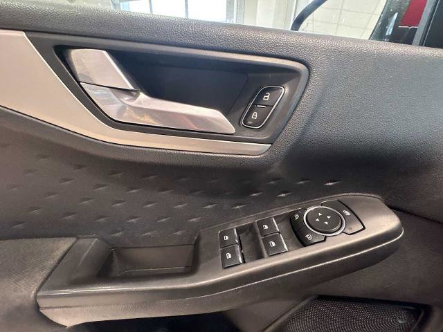 Certified 2020 Ford Escape SE image 21