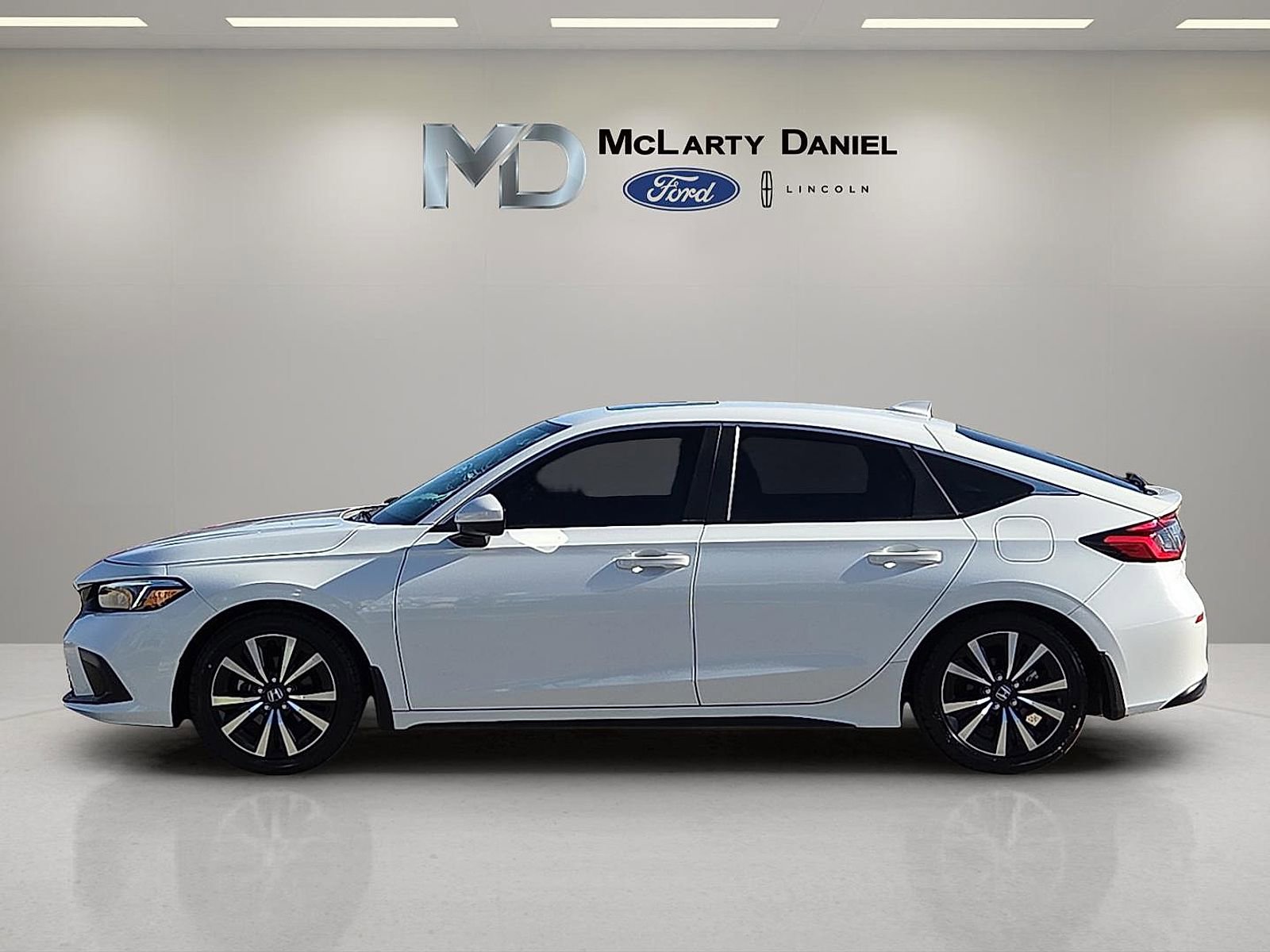 Used 2023 Honda Civic EX-L image 3