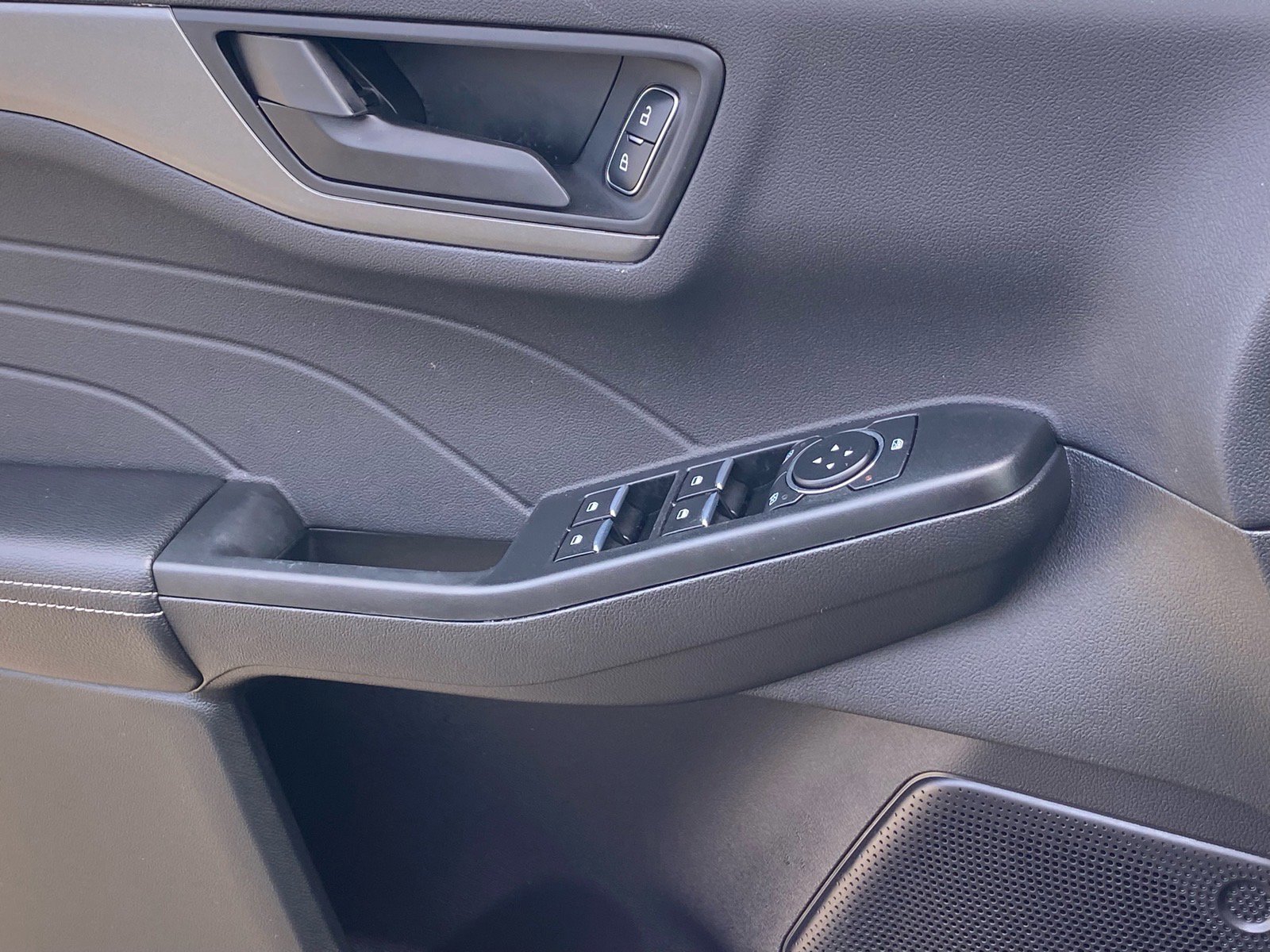 Certified 2024 Ford Escape Active image 21