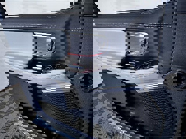 Certified 2025 Ford Expedition Platinum w/ Driver's Package image 26