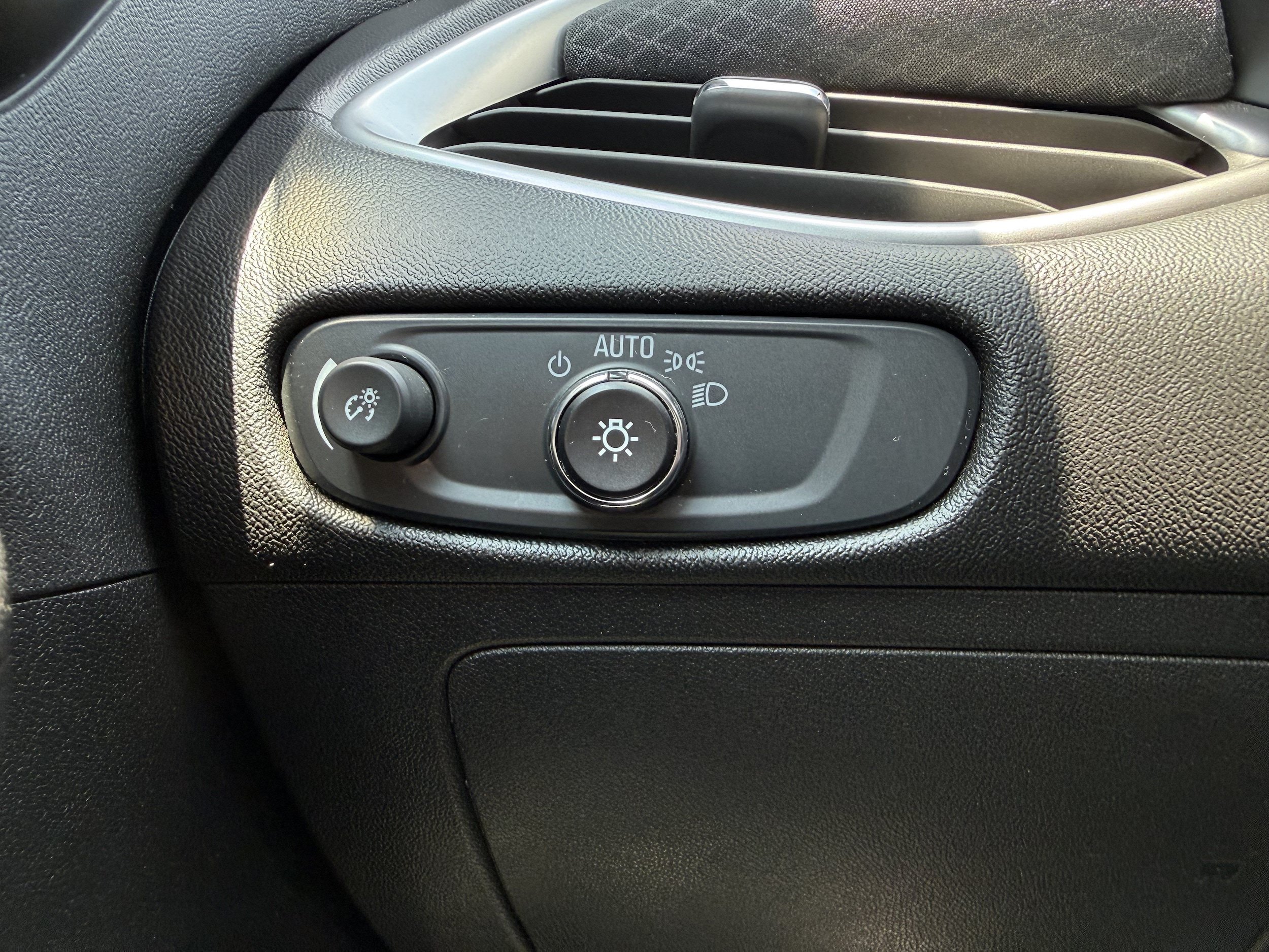 Used 2024 Chevrolet Malibu LT FWD image 20