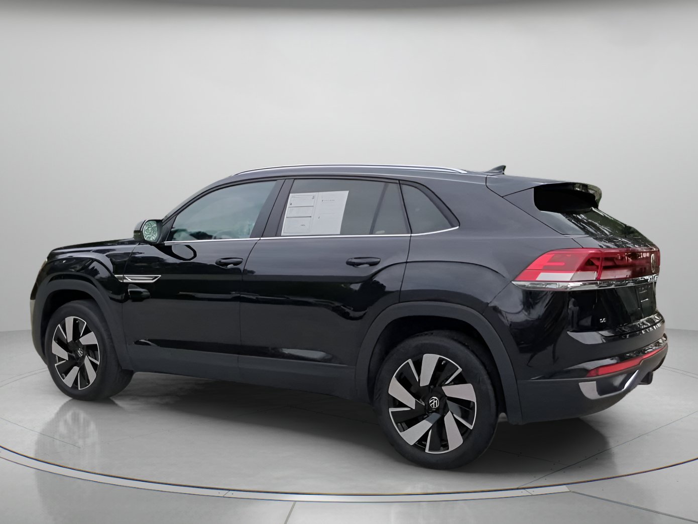 Used 2026 Volkswagen Atlas Cross Sport SE FWD image 19
