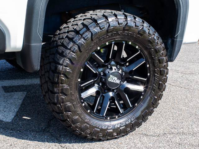 Used 2022 GMC Sierra 3500 Denali w/ Denali Ultimate Package AWD/4WD image 6
