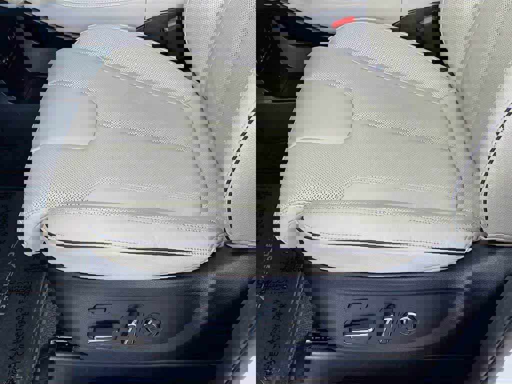 Used 2024 Hyundai Palisade Limited image 30