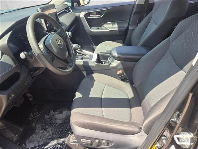 Used 2024 Toyota RAV4 XLE w/ Convenience Package FWD image 15