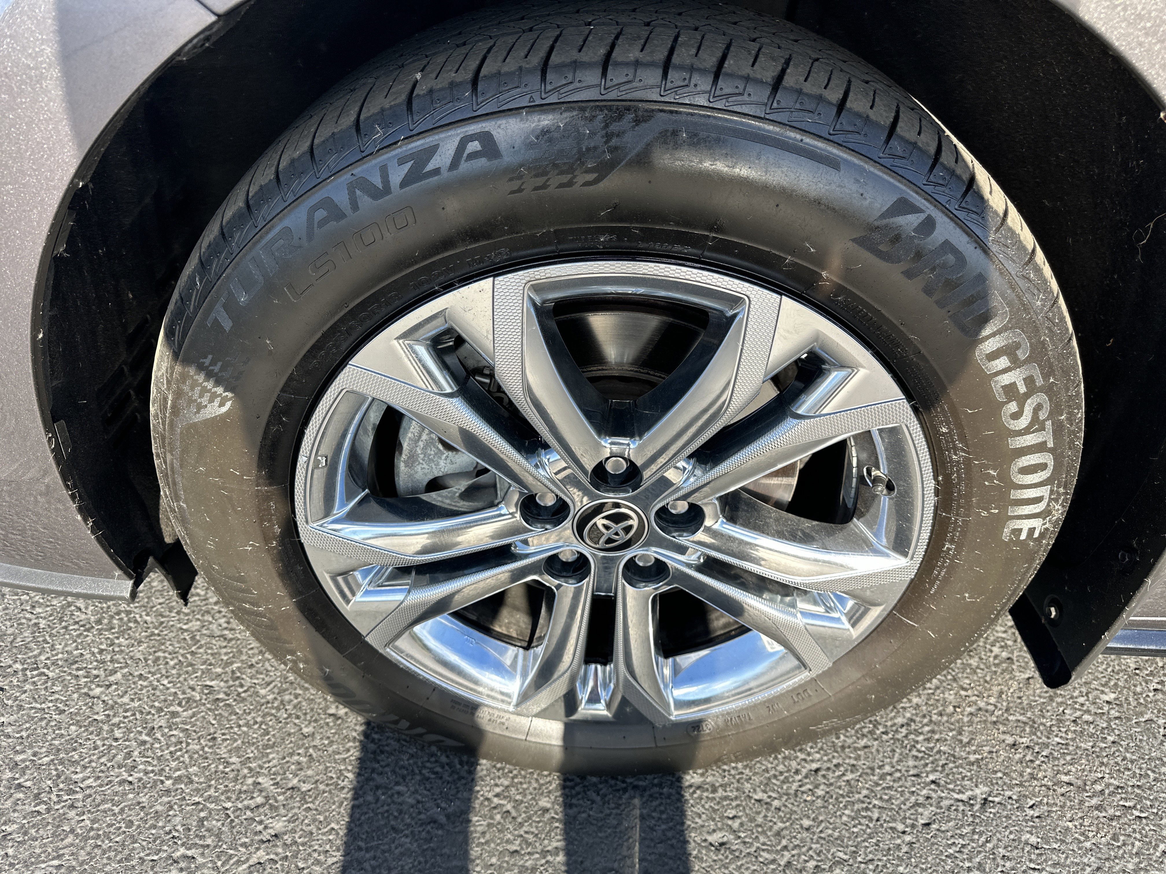 Used 2023 Toyota Sienna Platinum image 10