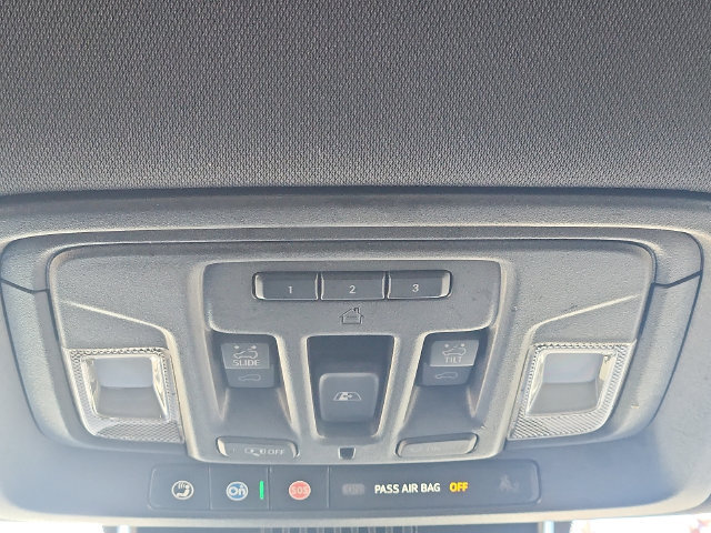 Used 2025 GMC Sierra 1500 AT4 w/ AT4 Premium Package AWD/4WD image 19