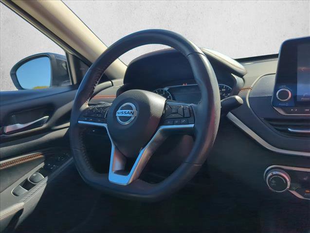Used 2020 Nissan Altima 2.5 SR w/ Premium Package image 26