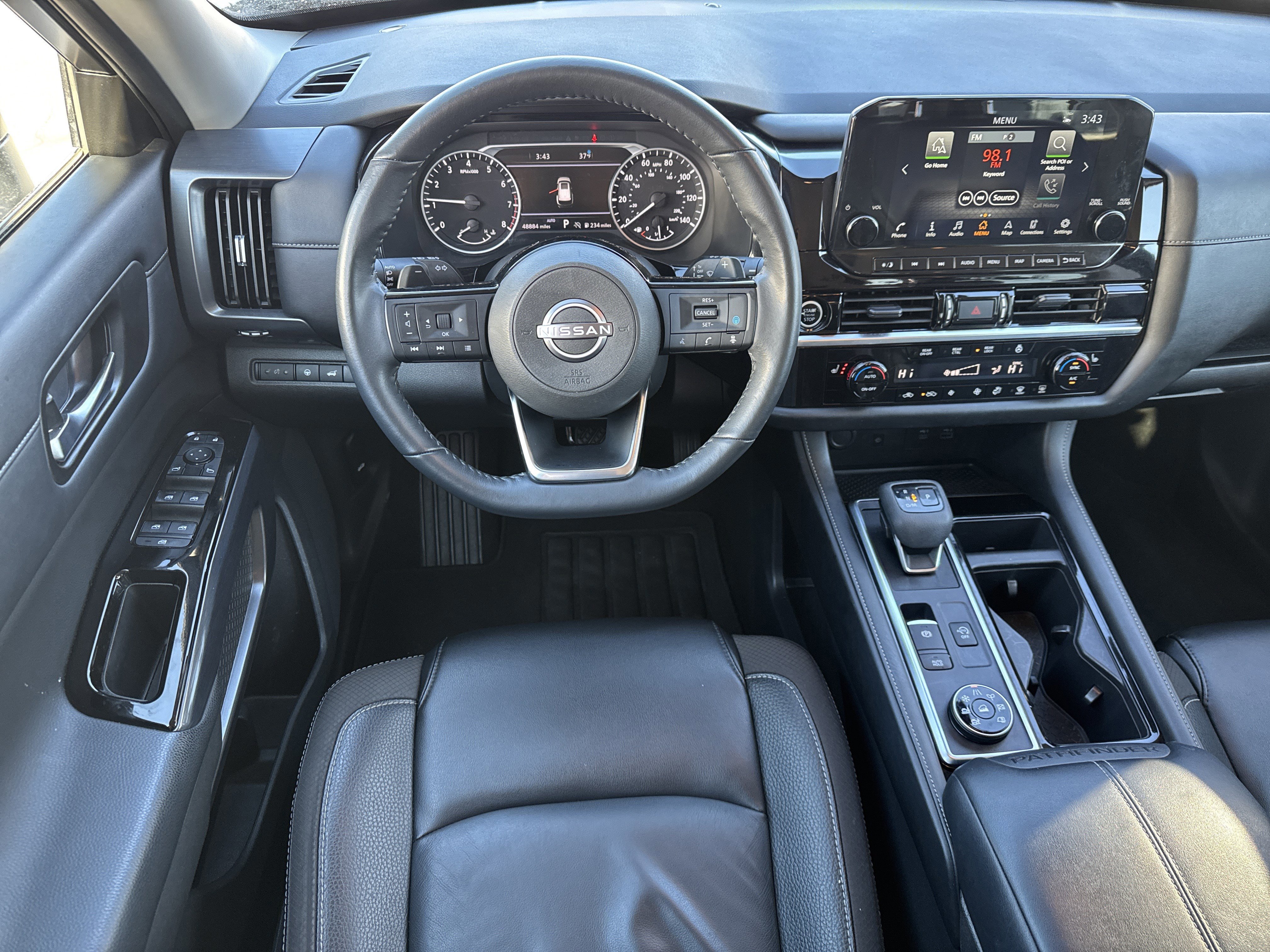 Used 2023 Nissan Pathfinder SL image 12