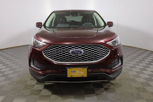 Certified 2024 Ford Edge SEL w/ Convenience Package AWD/4WD image 4